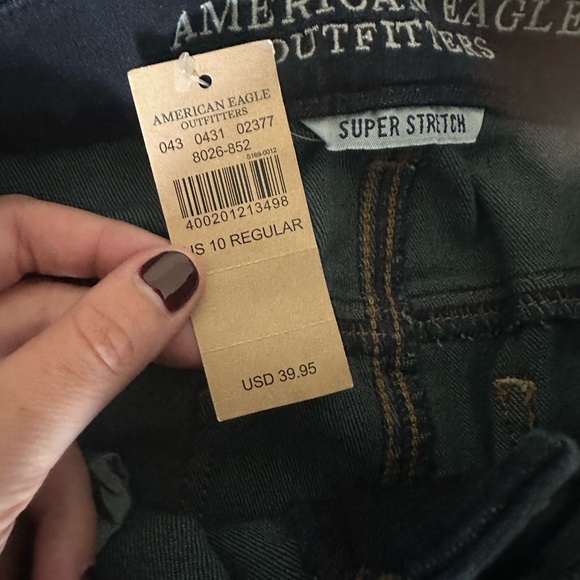 BRAND NEW American Eagle jeans - Picture 2 of 2